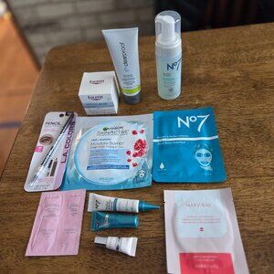 Make Up Bundle No 7, Mary Kay, Eucerin, Garnier, LA Colors with Clinique Bag